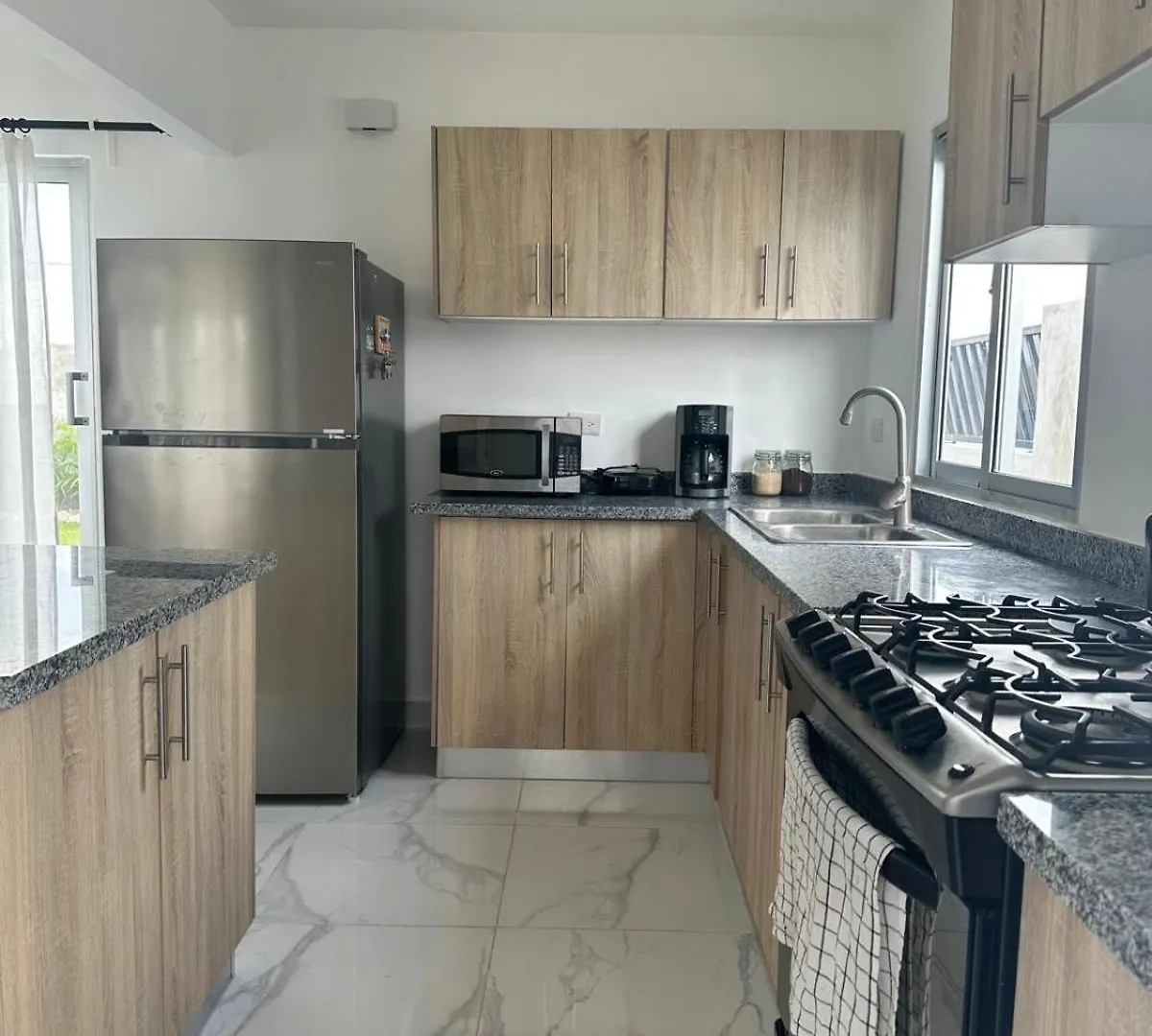 Villa La Casita With Private Pool, Cerca De Downtown プンタ・カナ 0*,